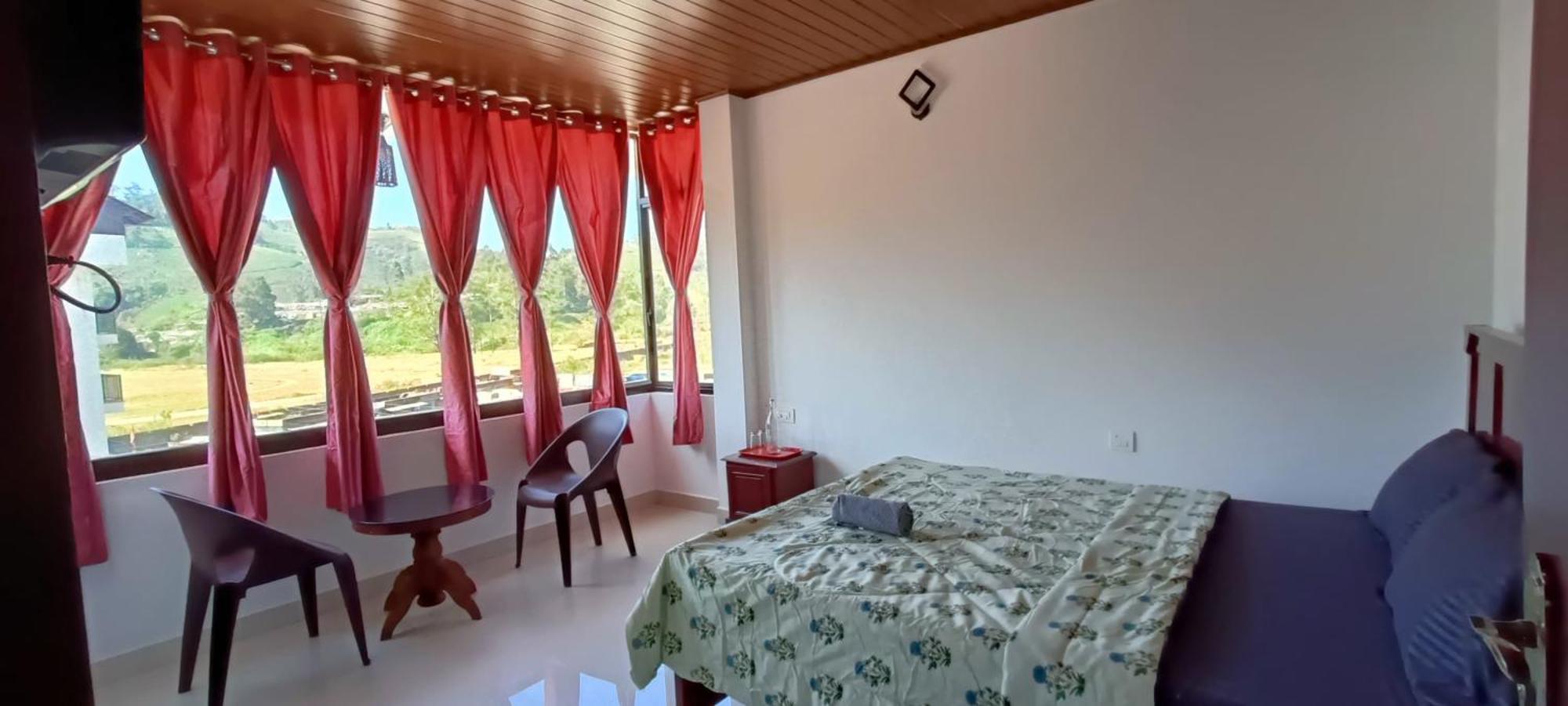 Pranav 4 seasons Hotell Munnar Exteriör bild